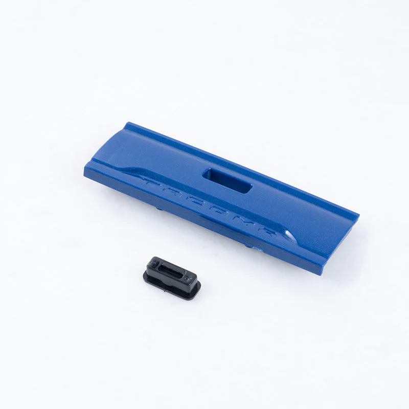 1:24 Tacoma Rear Door And Handle (Blue/Red/Gray) - Image 2