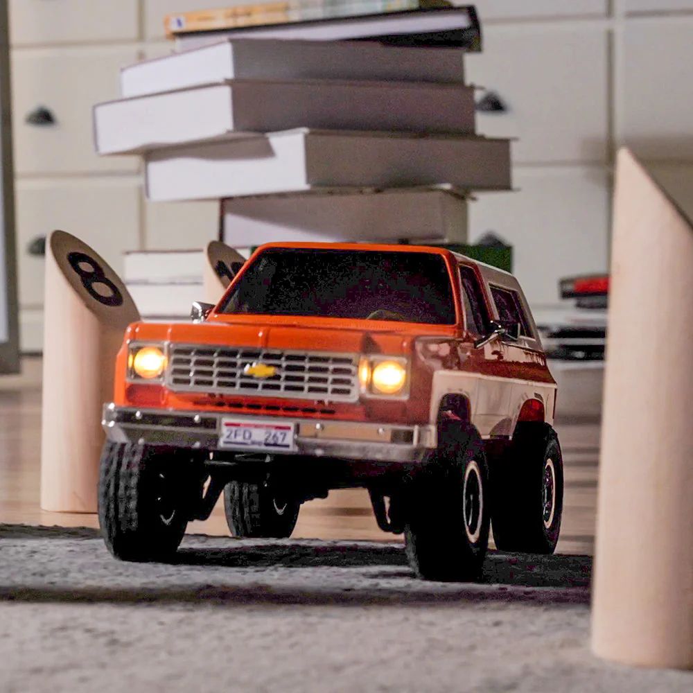 FMS 1:24 FCX24S Chevrolet K5 Blazer S RTR - Image 27